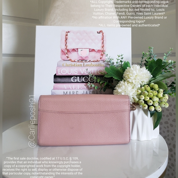 **SOLD** Authentic Pre-owned Louis Vuitton Capucines Flap Wallet - Picture 3 of 16